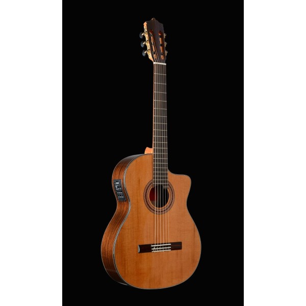Martinez MC58CCE Standard Series Electric-acoustic classical guitar